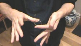 Theory11 Ring Throw by Oliver Smith